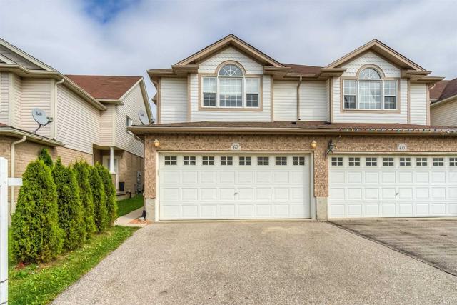 62 Verona St, House semidetached with 3 bedrooms, 3 bathrooms and 4 parking in Kitchener ON | Image 1