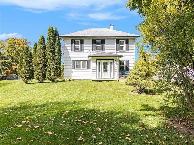 228 Kitley Line 3 Road, House detached with 3 bedrooms, 2 bathrooms and 15 parking in Elizabethtown Kitley ON | Image 5