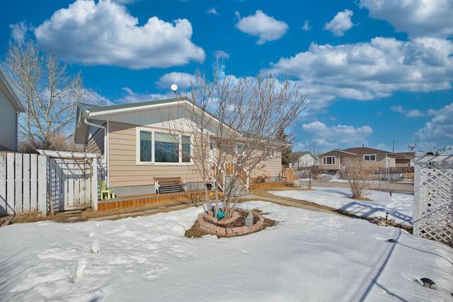 102 Langdon Avenue, House detached with 3 bedrooms, 1 bathrooms and 4 parking in Wheatland County AB | Image 12