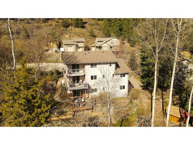 5820 Woodland Drive, House detached with 4 bedrooms, 4 bathrooms and null parking in Central Kootenay F BC | Image 70