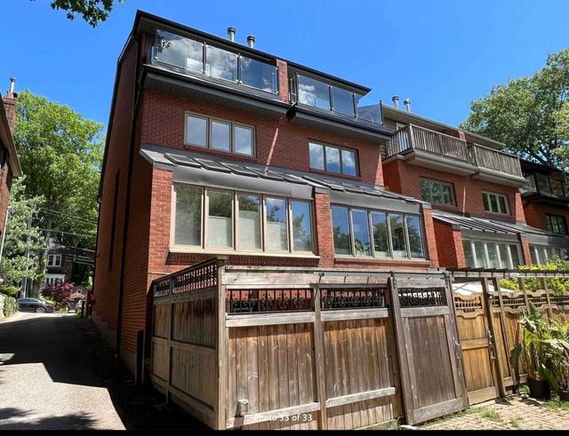 10a Victoria Park Ave, House semidetached with 3 bedrooms, 3 bathrooms and 2 parking in Toronto ON | Image 20