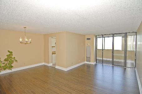 1704 - 133 Torresdale Ave, Condo with 2 bedrooms, 2 bathrooms and 2 parking in Toronto ON | Image 3