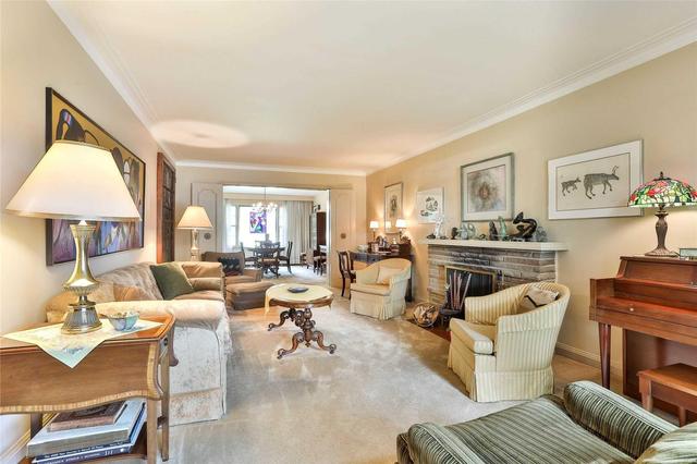180 Gordon Rd, House detached with 6 bedrooms, 3 bathrooms and 3 parking in Toronto ON | Image 5