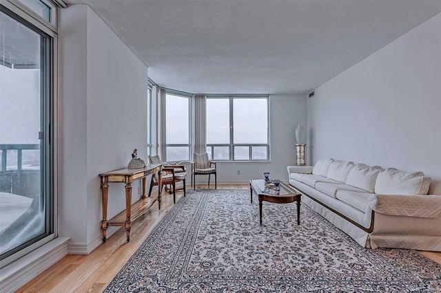 1009 - 2 Covington Rd, Condo with 2 bedrooms, 2 bathrooms and 1 parking in Toronto ON | Image 23