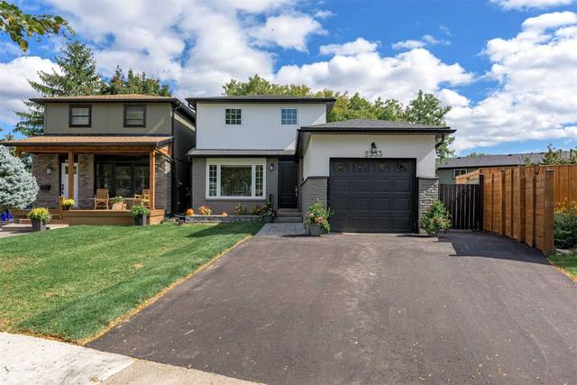 2333 Greenbank Tr, House detached with 3 bedrooms, 2 bathrooms and 2 parking in Burlington ON | Image 1