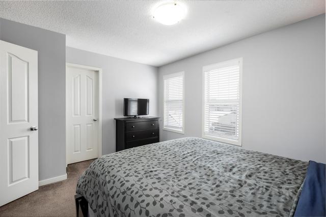34 Autumn Green Se, Home with 3 bedrooms, 2 bathrooms and 2 parking in Calgary AB | Image 14