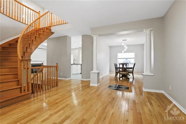 124 Mosswood Court, House detached with 5 bedrooms, 5 bathrooms and 4 parking in Ottawa ON | Image 6