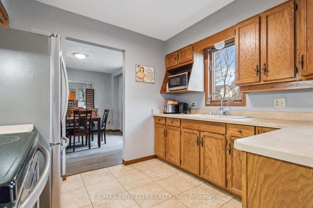 31 Winter Way, House detached with 4 bedrooms, 3 bathrooms and 4 parking in Brantford ON | Image 7