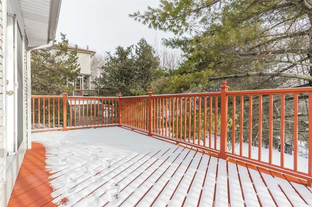 392 Calderstone Cres, House detached with 3 bedrooms, 3 bathrooms and 2 parking in Toronto ON | Image 10
