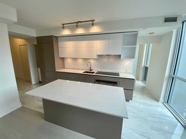 809 - 1 Yorkville Ave, Condo with 2 bedrooms, 2 bathrooms and 1 parking in Toronto ON | Image 12