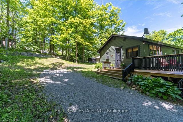 8 Fire Route 27, House detached with 2 bedrooms, 1 bathrooms and 4 parking in Trent Lakes ON | Image 15