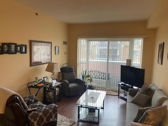 207 - 810 Scollard Crt, Condo with 1 bedrooms, 1 bathrooms and 1 parking in Mississauga ON | Image 3