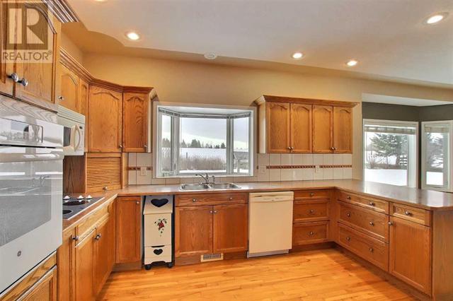 30 - 5139 27 Highway, House detached with 5 bedrooms, 3 bathrooms and 4 parking in Mountain View County AB | Image 11