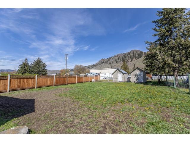 539 Ninth Avenue, House detached with 2 bedrooms, 1 bathrooms and null parking in Midway BC | Image 32