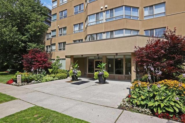 1110 - 4 Park Vista, Condo with 2 bedrooms, 2 bathrooms and 1 parking in Toronto ON | Image 1