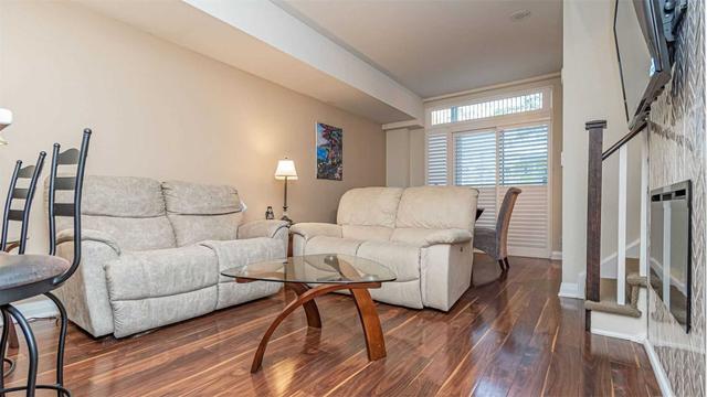 th109 - 5 Valhalla Inn Rd, Townhouse with 3 bedrooms, 3 bathrooms and 2 parking in Toronto ON | Image 5