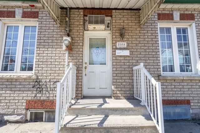 238a Bathurst St, House attached with 3 bedrooms, 2 bathrooms and 2 parking in Toronto ON | Image 39