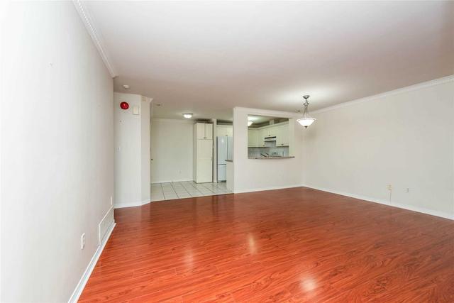 a15 - 108 Finch Ave W, Townhouse with 2 bedrooms, 2 bathrooms and 2 parking in Toronto ON | Image 3