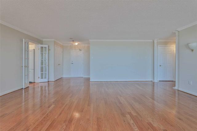 1608 - 1 Clark Ave, Condo with 2 bedrooms, 2 bathrooms and 1 parking in Vaughan ON | Image 4