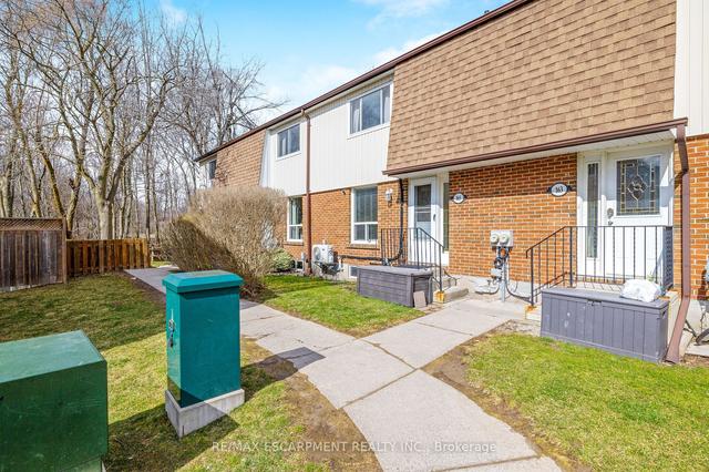 165 Kingham Rd, Townhouse with 3 bedrooms, 2 bathrooms and 1 parking in Halton Hills ON | Image 23