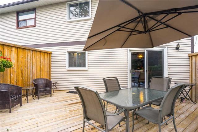 62 La Peer Blvd, House semidetached with 3 bedrooms, 2 bathrooms and 1 parking in Toronto ON | Image 15