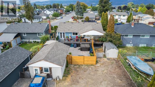 845 Richter Street, House detached with 5 bedrooms, 2 bathrooms and 1 parking in Kelowna BC | Image 39