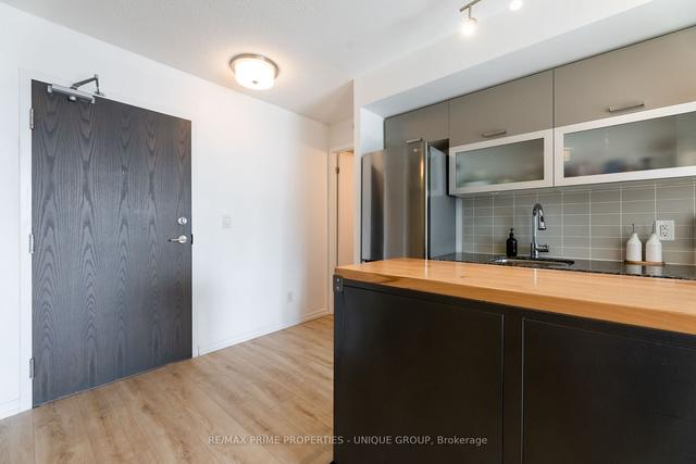 1007 - 68 Abell St, Condo with 2 bedrooms, 2 bathrooms and 1 parking in Toronto ON | Image 12