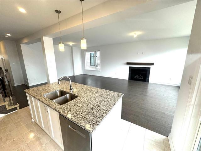 734 Cope Drive, House detached with 3 bedrooms, 3 bathrooms and 6 parking in Ottawa ON | Image 8