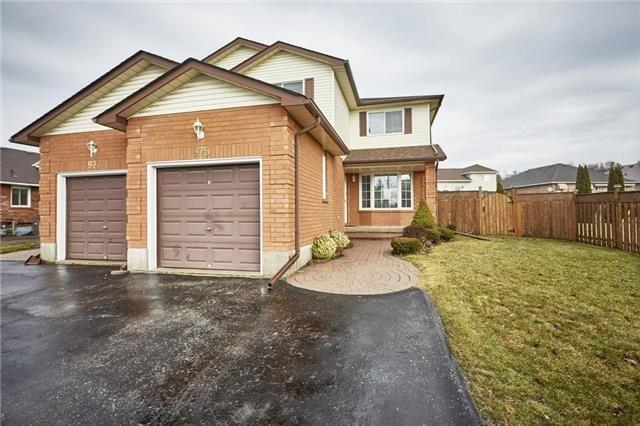 975 Attersley Dr, House semidetached with 3 bedrooms, 2 bathrooms and 2 parking in Oshawa ON | Image 1