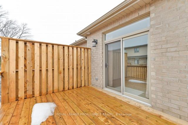 94 Athabaska Dr, House attached with 2 bedrooms, 3 bathrooms and 4 parking in Belleville ON | Image 14