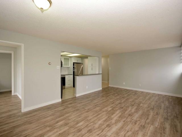1907 - 3700 Kaneff Cres, Condo with 2 bedrooms, 2 bathrooms and 1 parking in Mississauga ON | Image 10
