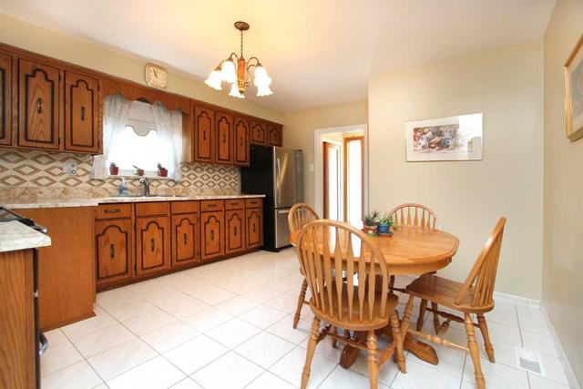 4 Alladin Ave, House detached with 3 bedrooms, 2 bathrooms and 5 parking in Toronto ON | Image 31