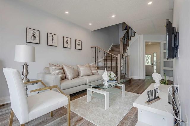 40 Bellagio Cres, House attached with 3 bedrooms, 4 bathrooms and 3 parking in Vaughan ON | Image 22