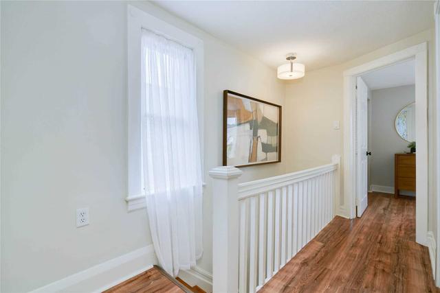 upper - 27 Coleridge Ave, House detached with 3 bedrooms, 1 bathrooms and 1 parking in Toronto ON | Image 7