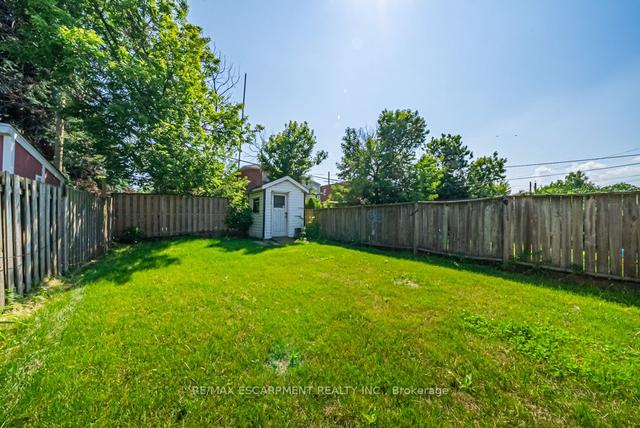 68 Harrison Ave, House detached with 3 bedrooms, 2 bathrooms and 1 parking in Hamilton ON | Image 25