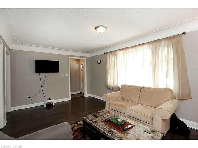 969 Upper Gage Ave, House detached with 3 bedrooms, 2 bathrooms and 8 parking in Hamilton ON | Image 2