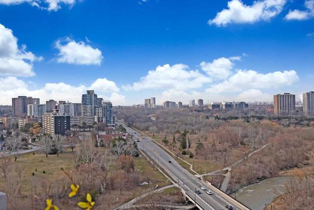 1911 - 270 Scarlett Rd, Condo with 3 bedrooms, 2 bathrooms and 1 parking in Toronto ON | Image 29