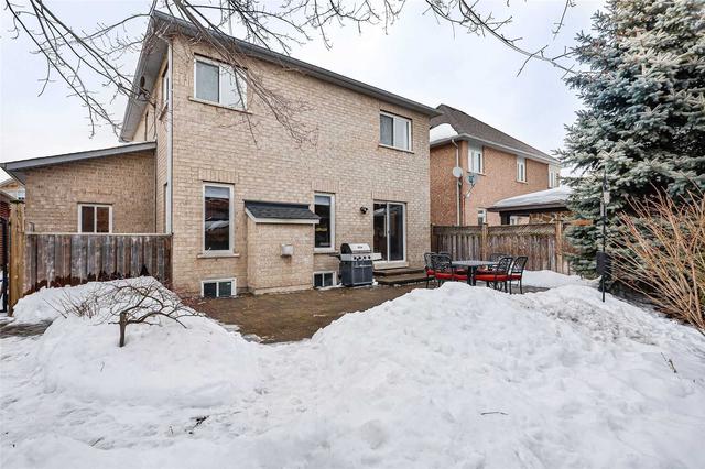 5414 Redstone St, House detached with 3 bedrooms, 3 bathrooms and 6 parking in Burlington ON | Image 11