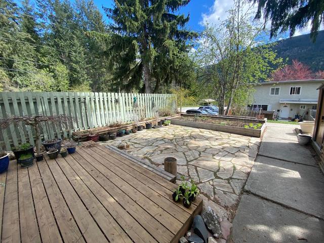 441 Richards Street W, House attached with 3 bedrooms, 2 bathrooms and 1 parking in Nelson BC | Image 17