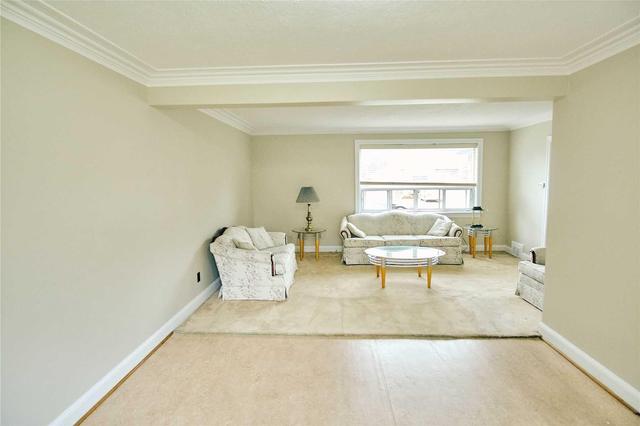 209 King St, House detached with 3 bedrooms, 3 bathrooms and 1 parking in Toronto ON | Image 5