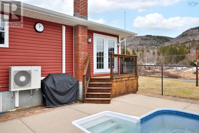 47708 Cabot Trail, House detached with 3 bedrooms, 2 bathrooms and null parking in Victoria, Subd. A NS | Image 4