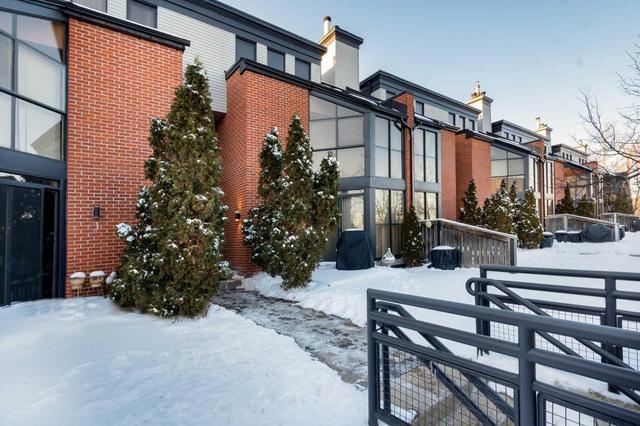 Th 21 - 100 Arbors Lane, Townhouse with 3 bedrooms, 2 bathrooms and 2 parking in Vaughan ON | Image 1