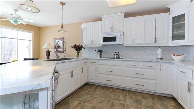 115 Letitia St, House detached with 2 bedrooms, 3 bathrooms and 9 parking in Barrie ON | Image 7