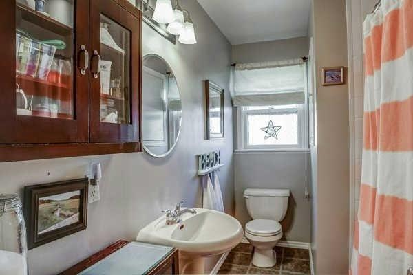 1281 Dequincy Cres, House detached with 3 bedrooms, 1 bathrooms and 4 parking in Burlington ON | Image 15