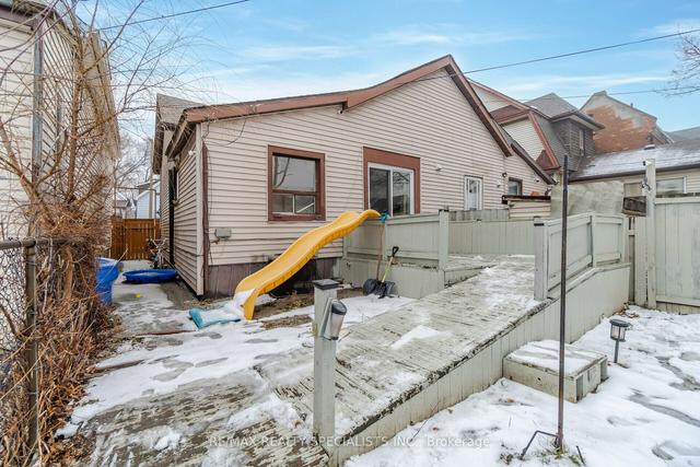 24 Harvey St, House semidetached with 2 bedrooms, 1 bathrooms and 1 parking in Hamilton ON | Image 19