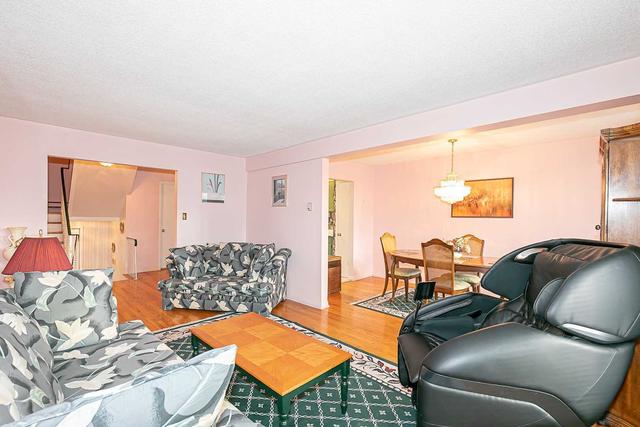 69 - 70 Crockamhill Dr, Townhouse with 3 bedrooms, 2 bathrooms and 2 parking in Toronto ON | Image 6