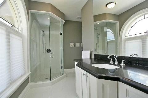 340 Elmwood Ave, House detached with 4 bedrooms, 7 bathrooms and 12 parking in Toronto ON | Image 14