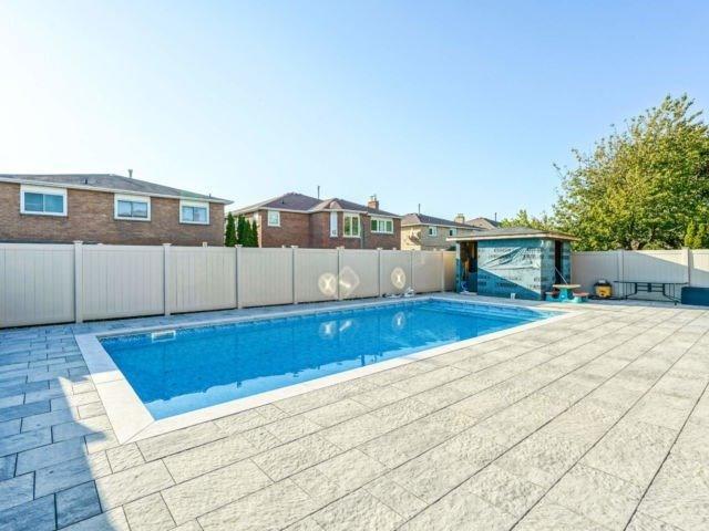 62 Swanage Dr, House detached with 4 bedrooms, 2 bathrooms and 4 parking in Vaughan ON | Image 14