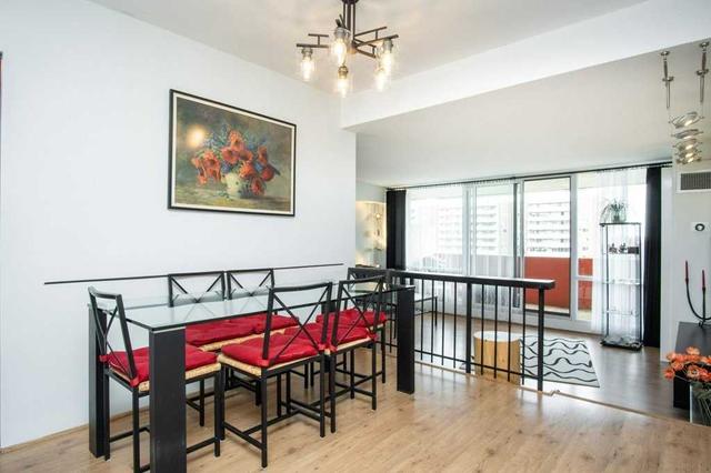 1605 - 250 Scarlett Rd, Condo with 2 bedrooms, 2 bathrooms and 1 parking in Toronto ON | Image 29