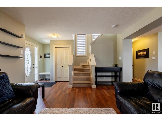 136 Summerwood Dr, House detached with 4 bedrooms, 3 bathrooms and 2 parking in Edmonton AB | Image 4